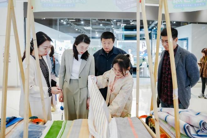 非遗鲁锦“编织”绿色未来 济南开展地球日系列活动